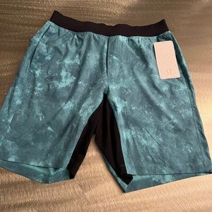 Lulu Lemon Mens shorts